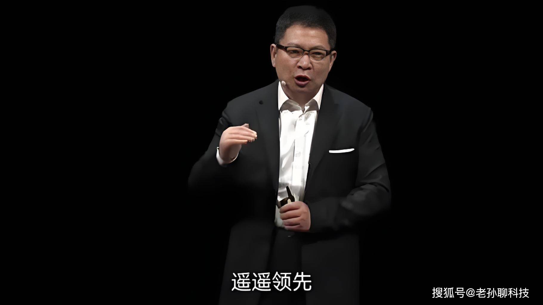 256万人预约！华为Mate XT太火了，高管惊讶：这么多人买？