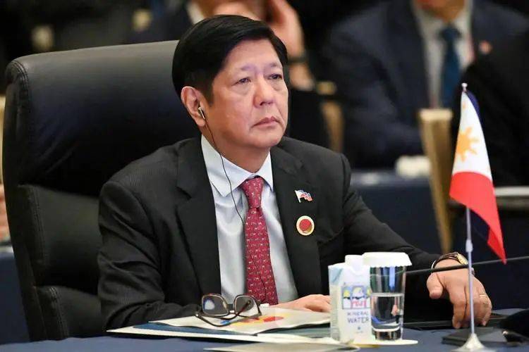 菲律宾政坛大结局？莎拉取得全面胜利，马科斯“求饶”为时已晚